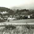 Pohled od Vranova, věž bez střechy a pionýrský tábor
