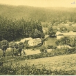 Hostinec s kl�terem a p�vodn�mi staven�mi nad n�m, 1925